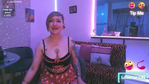 Snapshot of maria_fernandaxxx_ chatting on October 15, 3:32 am Maria fernanda online show from October 15, 3:32 am
