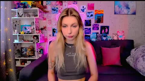 Snapshot of maria_hunt chatting on February 7, 4:06 am Maria online show from February 7, 4:06 am