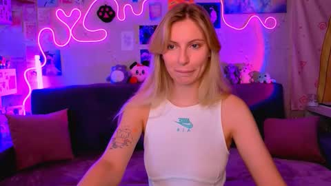 Snapshot of maria_hunt chatting on September 23, 6:40 am Maria online show from September 23, 6:40 am