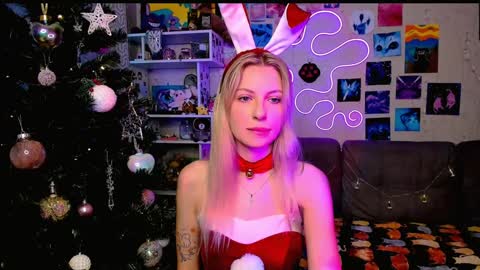Snapshot of maria_hunt chatting on December 26, 3:38 am Maria online show from December 26, 3:38 am