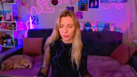 Snapshot of maria_hunt chatting on September 18, 5:33 am Maria online show from September 18, 5:33 am