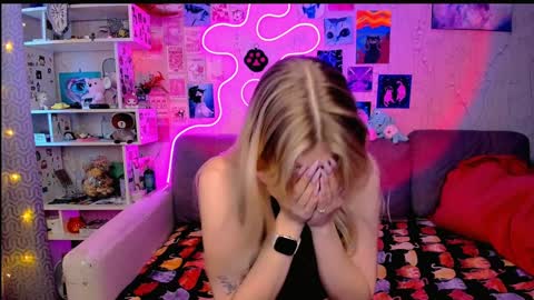 Snapshot of maria_hunt chatting on January 24, 3:00 am Maria online show from January 24, 3:00 am