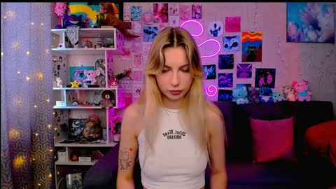 Snapshot of maria_hunt chatting on February 5, 3:45 am Maria online show from February 5, 3:45 am