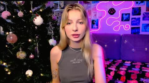 Snapshot of maria_hunt chatting on December 24, 3:05 am Maria online show from December 24, 3:05 am