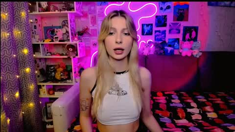 Snapshot of maria_hunt chatting on January 31, 2:07 pm Maria online show from January 31, 2:07 pm