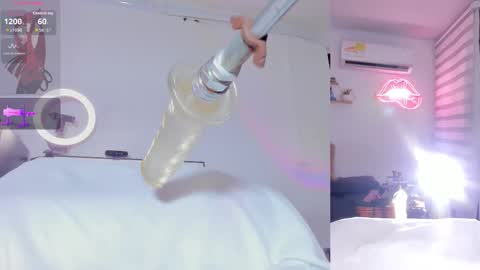 maria_jones__ online show from December 16, 2:08 am