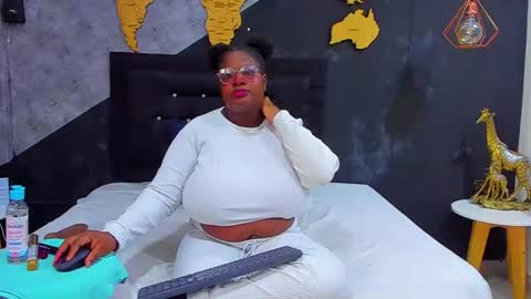  MARIAM online show from October 18, 12:31 pm