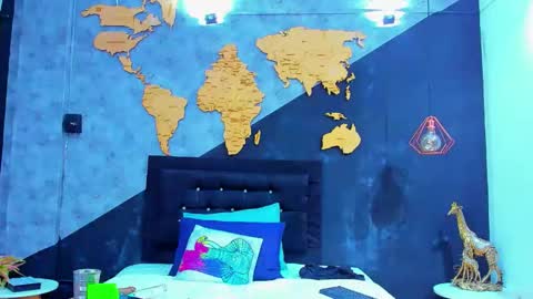  MARIAM online show from September 18, 3:27 pm