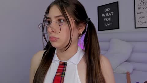 Snapshot of mariam_scott18 chatting on February 6, 10:10 pm Mariam online show from February 6, 10:10 pm