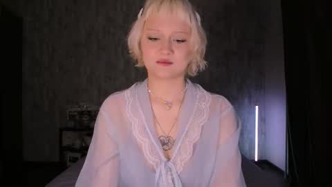 Snapshot of mariamilkis chatting on September 15, 12:45 am Maria online show from September 15, 12:45 am