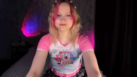Snapshot of mariamilkis chatting on February 18, 12:05 am Maria online show from February 18, 12:05 am