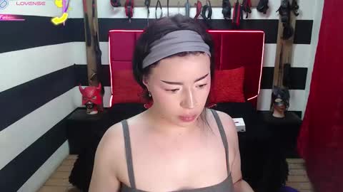 Snapshot of marian_ran_ chatting on October 1, 4:44 am Marian online show from October 1, 4:44 am