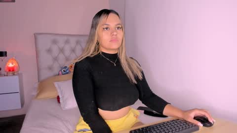 Mariana Roe online show from January 20, 12:57 am