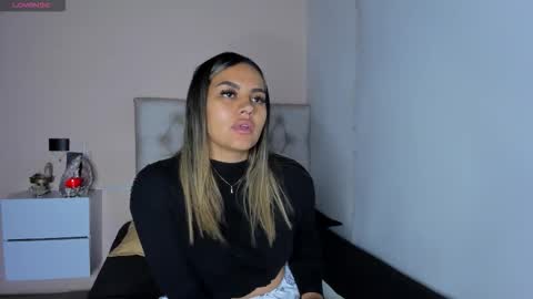 Mariana Roe online show from January 7, 12:37 am