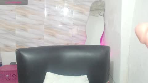 Snapshot of mariana_turner chatting on February 25, 10:42 pm Mariana turner online show from February 25, 10:42 pm