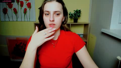 Snapshot of mariatess_ chatting on February 17, 4:50 pm Mariia online show from February 17, 4:50 pm