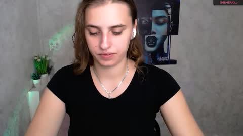 Snapshot of mariatess_ chatting on September 22, 8:40 am Mariia online show from September 22, 8:40 am
