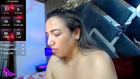 Snapshot of marie_hss chatting on February 9, 9:37 am marie_hss online show from February 9, 9:37 am