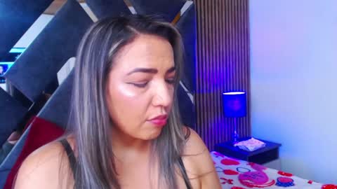 Snapshot of marie_hss chatting on February 6, 8:45 pm marie_hss online show from February 6, 8:45 pm
