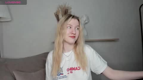 mariel_brown online show from December 2, 8:02 am