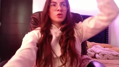 Snapshot of mariel_sins21 chatting on February 1, 5:26 pm Mariie online show from February 1, 5:26 pm