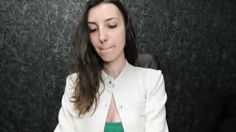 marielleanker online show from September 20, 8:23 pm