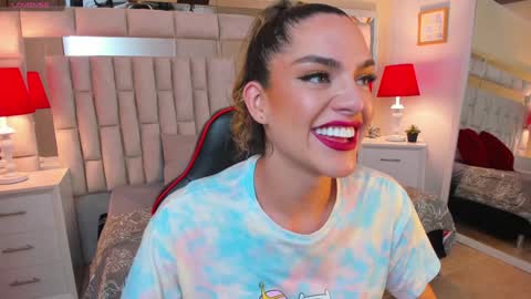 Snapshot of mariiahneedles chatting on February 5, 10:33 pm mariiahneedles online show from February 5, 10:33 pm