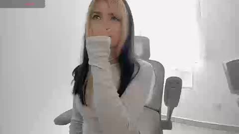 Marin kitoko online show from March 13, 9:18 pm