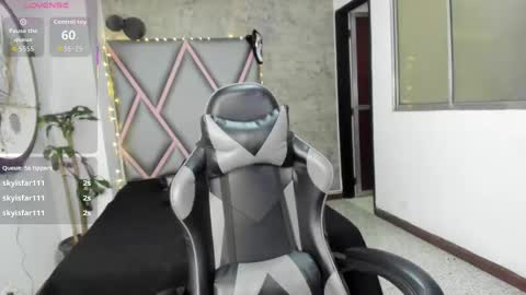 Snapshot of marisa_bosch chatting on October 10, 10:25 pm marisa_bosch online show from October 10, 10:25 pm