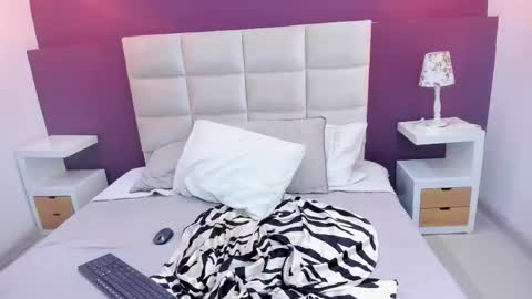 marisalima online show from November 7, 3:03 pm