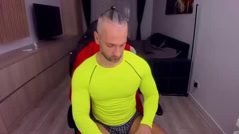 MarisMuscle online show from March 12, 6:51 am