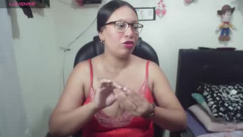 Snapshot of maritsa_millerr chatting on September 26, 11:07 am maritsa online show from September 26, 11:07 am