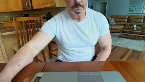 Snapshot of mark48130 chatting on March 2, 7:23 pm Mark online show from March 2, 7:23 pm