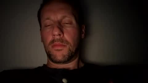 Mark online show from October 6, 11:44 pm