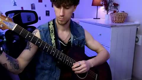 mark_caron online show from April 16, 9:39 pm