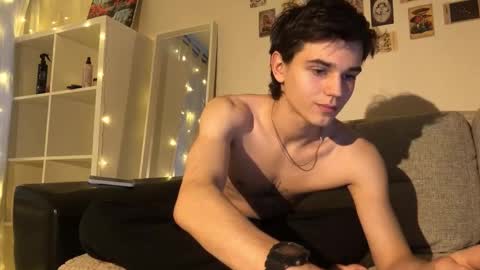 Mark online show from October 30, 1:44 pm