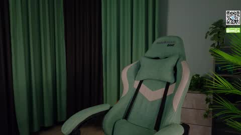 Mark online show from January 12, 3:41 pm