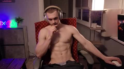 Mark online show from February 27, 8:42 pm