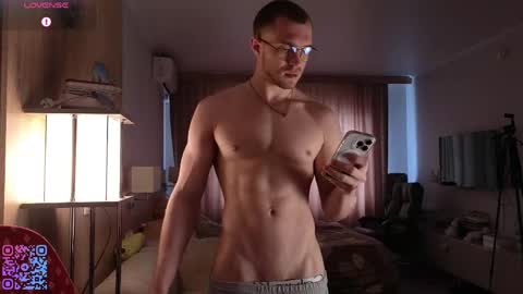 Mark online show from April 21, 9:05 am