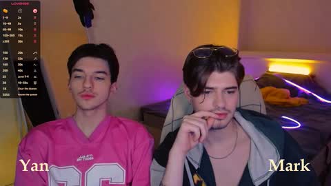Snapshot of mark_sun chatting on September 17, 3:37 pm Mark online show from September 17, 3:37 pm