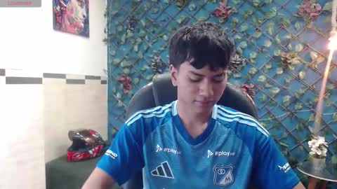 markbowie online show from December 16, 1:39 pm