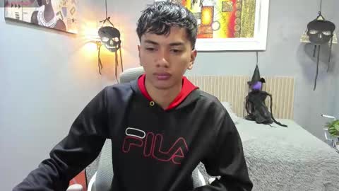 markbowie online show from November 5, 11:34 am