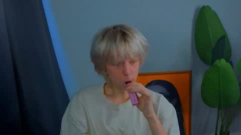 Mark online show from March 6, 1:43 pm