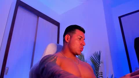 Snapshot of markus_blass chatting on February 27, 12:25 am markus... Y online show from February 27, 12:25 am