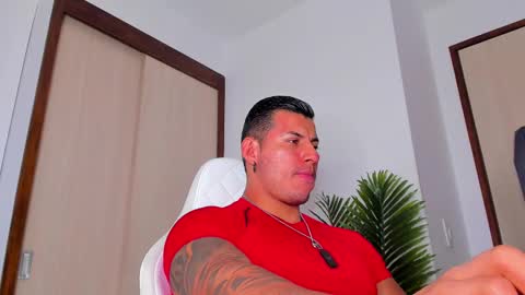 Snapshot of markus_blass chatting on February 17, 9:32 pm markus... Y online show from February 17, 9:32 pm