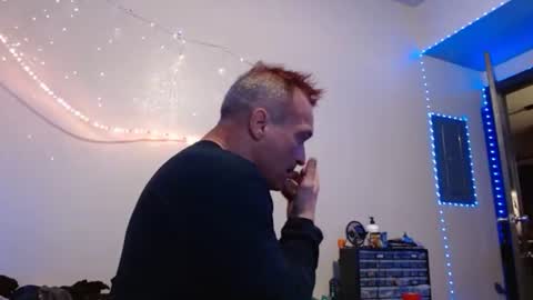 MarkyMark7169 online show from February 17, 2:42 am