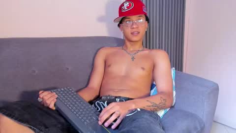 MARSHALL online show from March 4, 1:19 pm