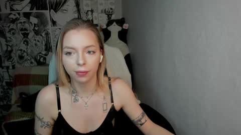 Snapshot of martha_cameron chatting on January 29, 1:27 am Martha Cameron online show from January 29, 1:27 am