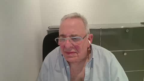 martin_1947 online show from March 29, 10:00 pm
