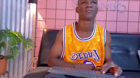 Snapshot of martin_killer chatting on October 21, 1:11 am Martin online show from October 21, 1:11 am
